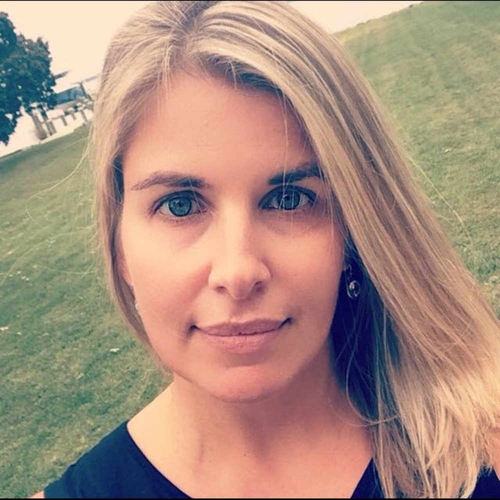 Meet your Posher, Ashley